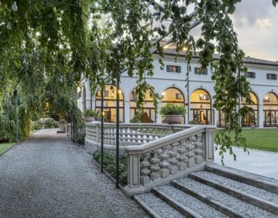 Rent Villa Peach Juniper Italy