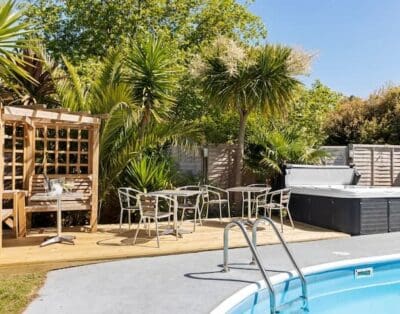 Rent Villa Pearly Prickly Torquay