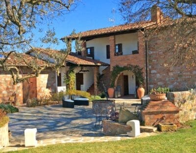Rent Villa Petite Corydalis Italy