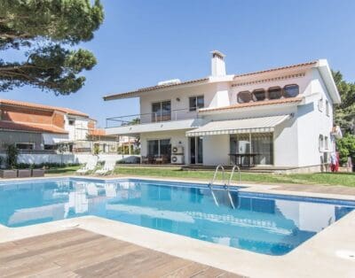 Rent Villa Pineapple Conifer Algarve