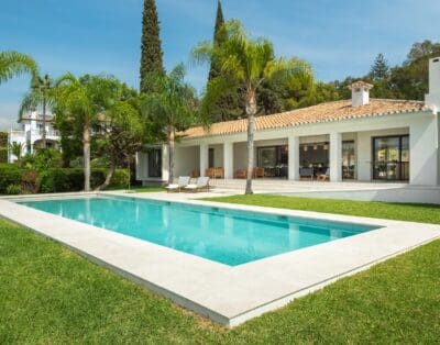 Rent Villa Pink Desert Andalusia