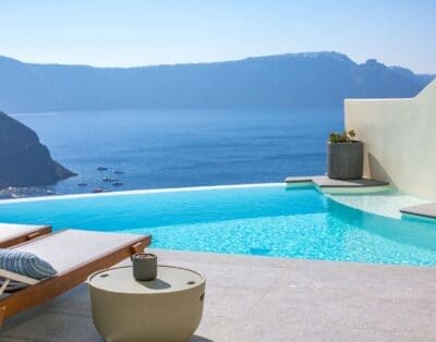 Rent Villa Playful Whitebeam Greece