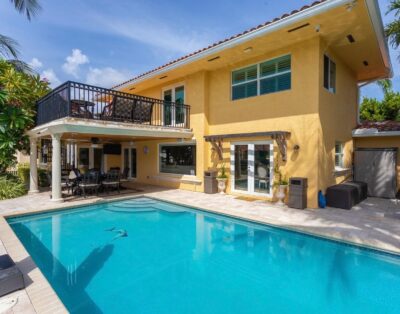 Rent Villa Poppy Cape Florida