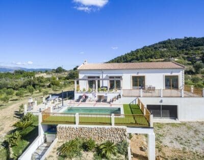 Rent Villa Predominant Pricklyash Balearic Islands