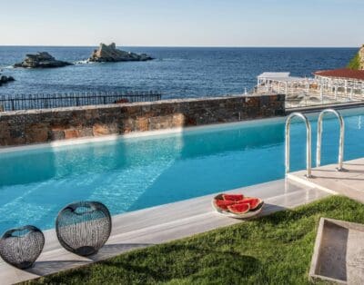 Rent Villa Quartz Plant Crete