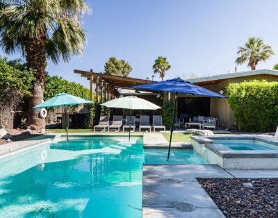 Rent Villa Queen Pepperberry Palm Springs