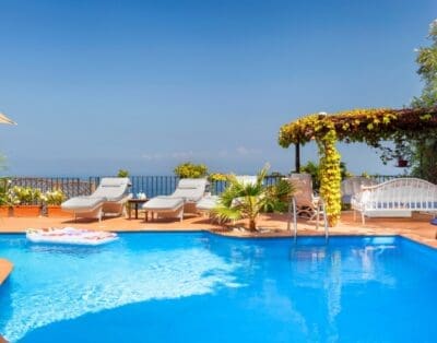 Rent Villa Quick-Witted Scarlet Italy