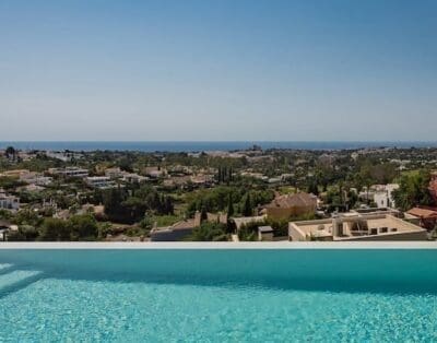 Rent Villa Rose Foxtail Spain
