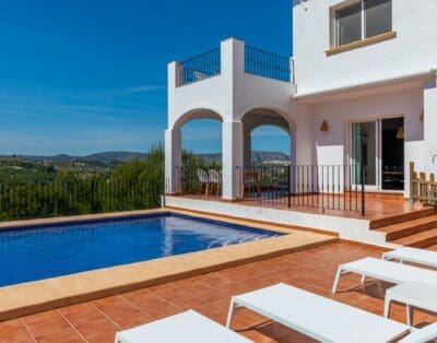 Rent Villa Ruby Dhawra Spain