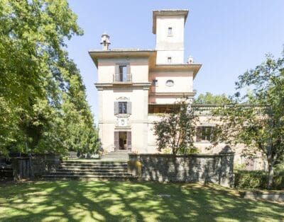 Rent Villa Sunglow Hanging Lazio