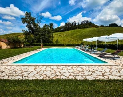 Rent Villa Wild Gommier Tuscany