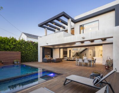Rent Villa Willpower Upside Down Fairfax & Melrose