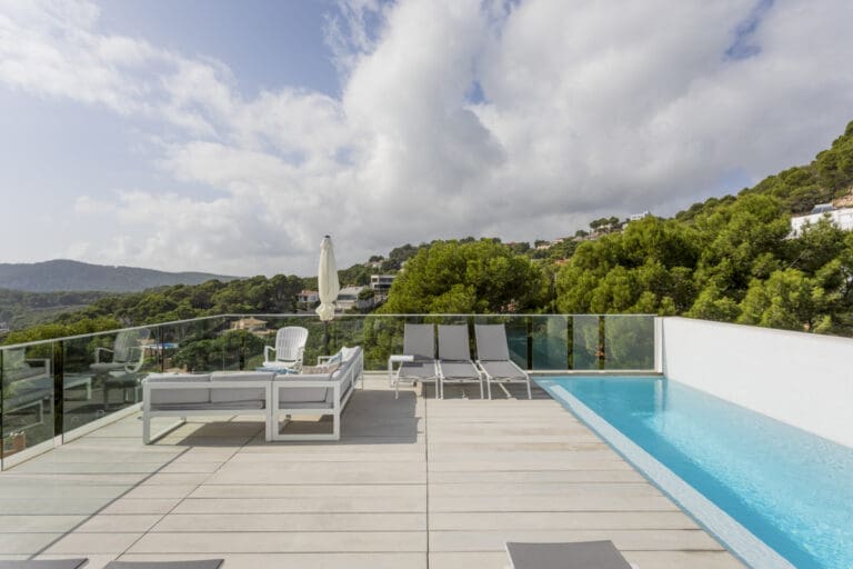 Villa Celiriu Spain