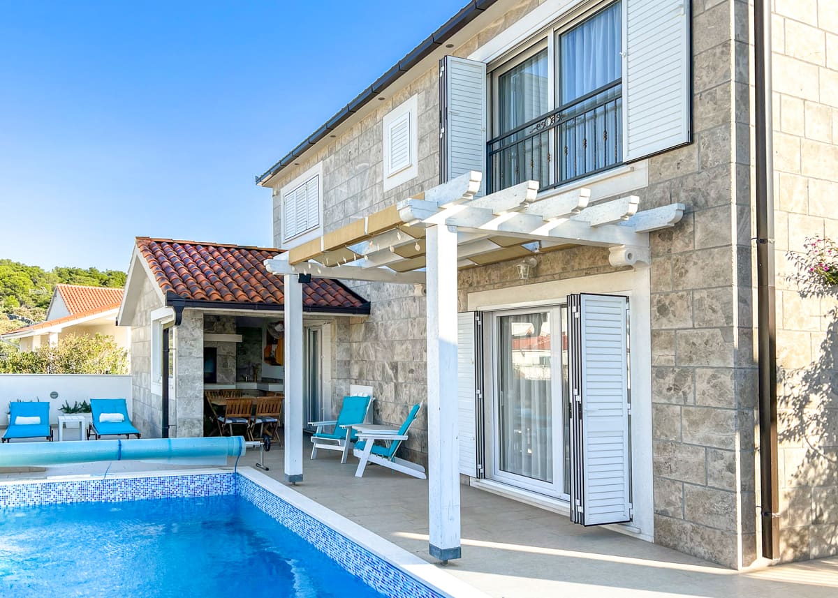 Luxury villas in Općina Rogoznica