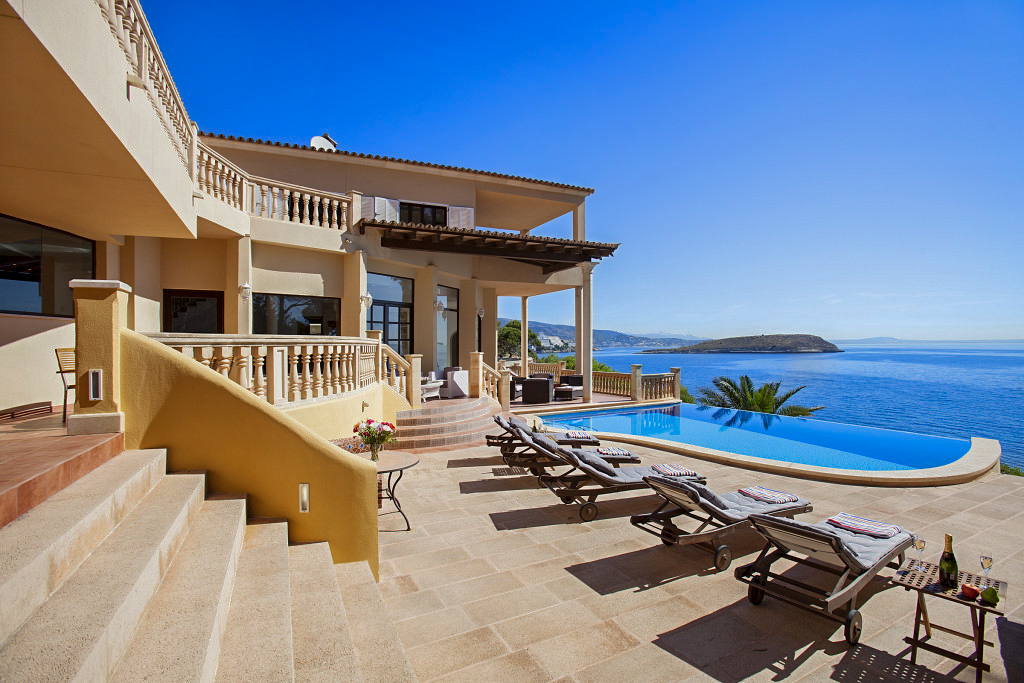 Luxury villas in Calvià