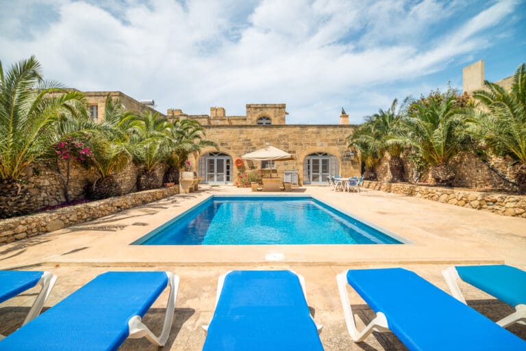 Blade Farmhouse Malta