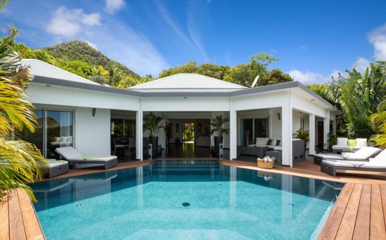 Carmen Saint Barthélemy