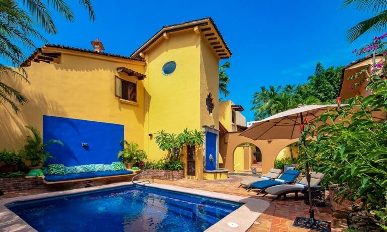 Casa Puertas Mexico
