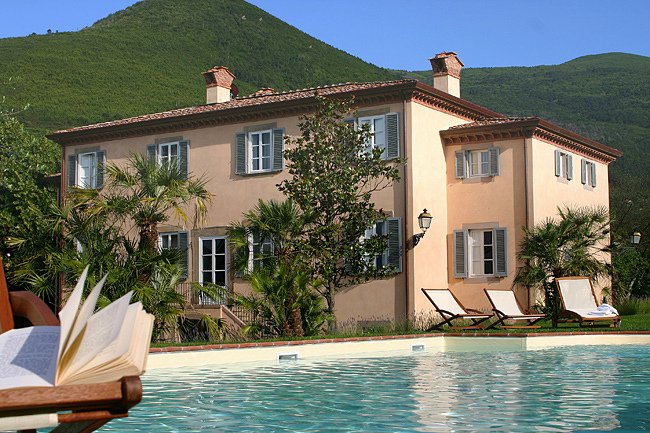 Casa Smeralda Italy