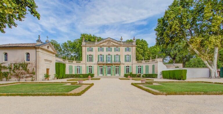 Chateau Du Taureau Rental France