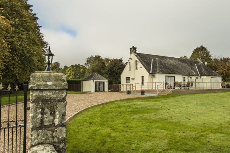 Loch Lomond Cottage I United Kingdom