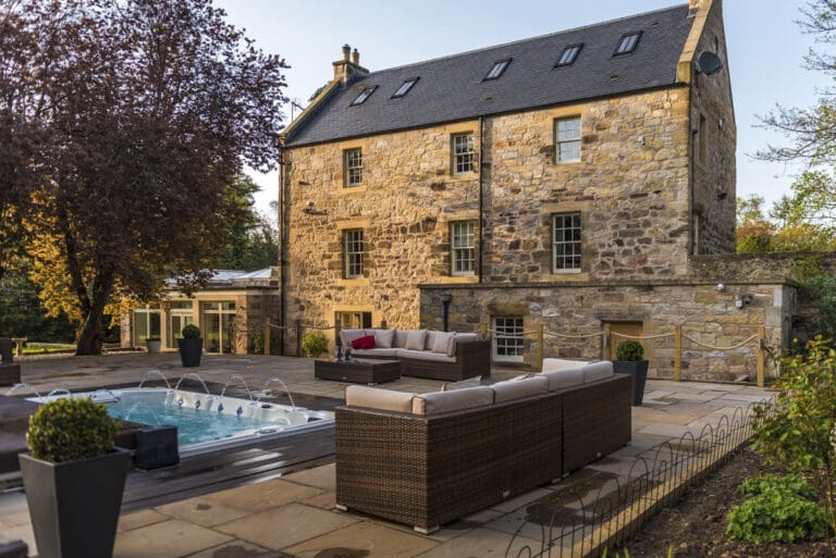 Logan Manor United Kingdom