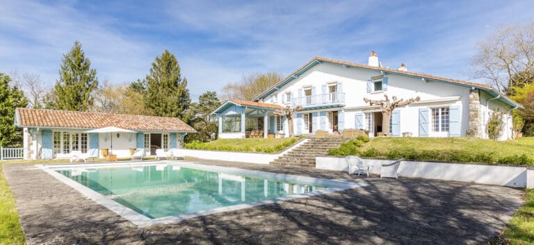 Maison de Maitre France
