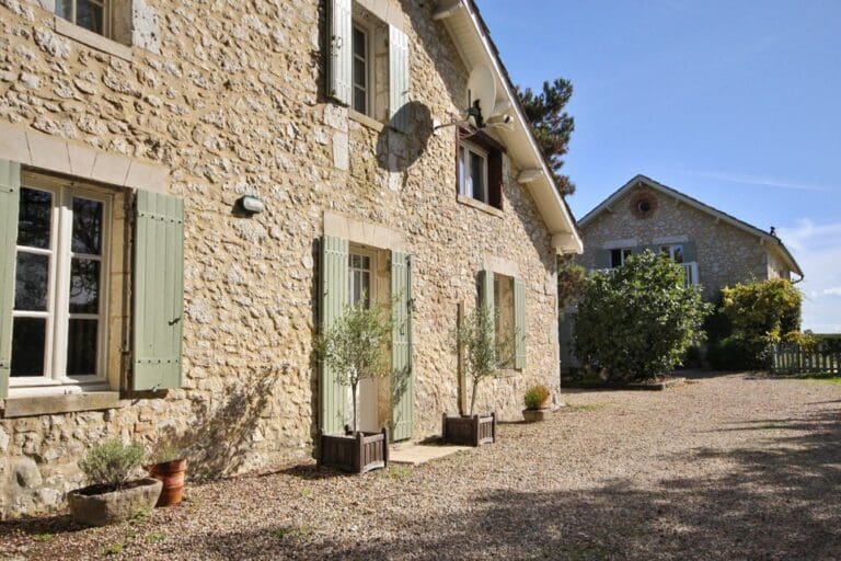 Peach Cottage  France
