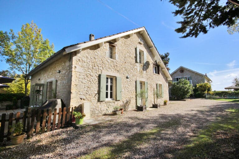 Pear Cottage France