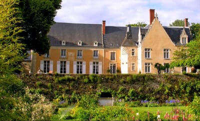 Rent Luxury Chateau Le Mans Loire Valley