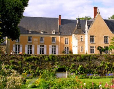 Rent Luxury Chateau Le Mans Loire Valley