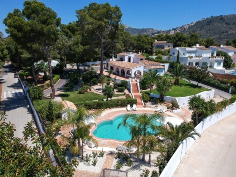 Rent Villa Utopia Moraira Spain