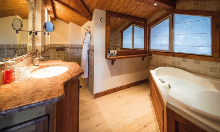 Ski Chalet Cospillot Courchevel France