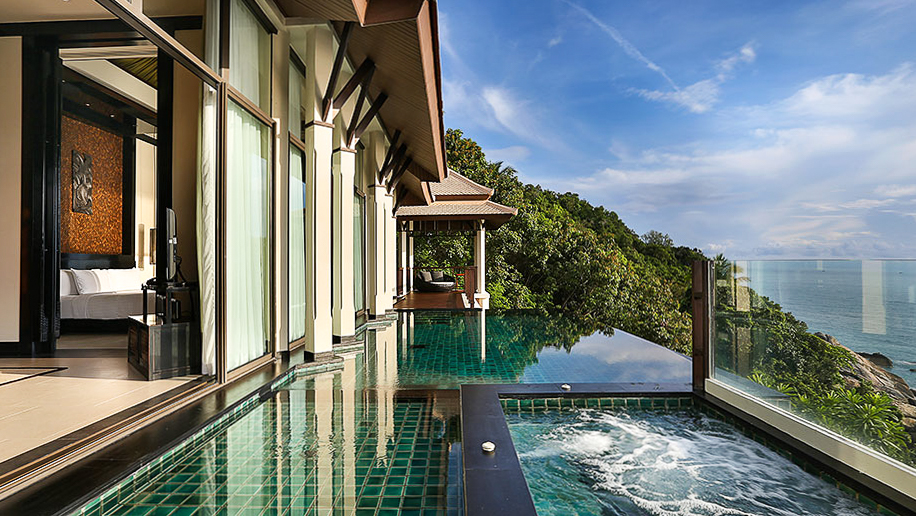 Luxury villas in Maret