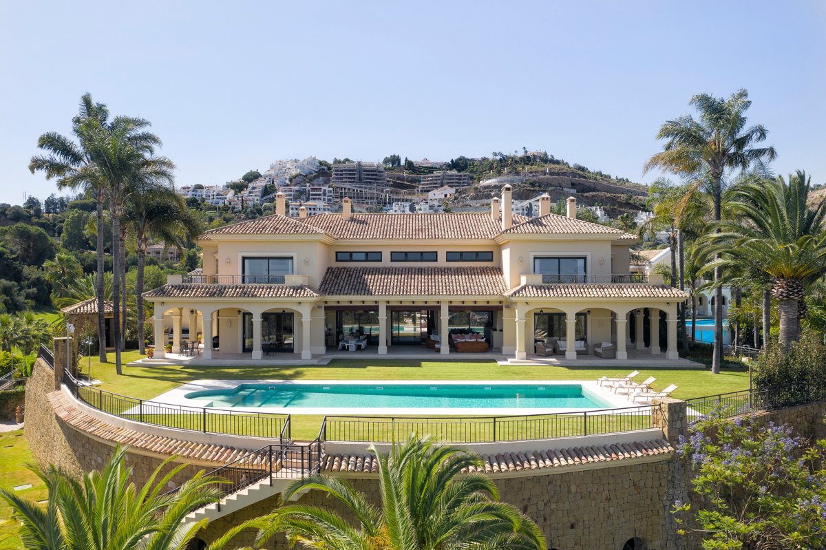 Villa Iglesias Spain