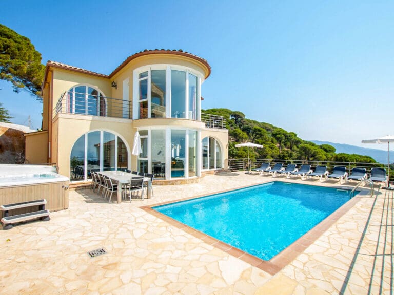 Villa Manila Spain