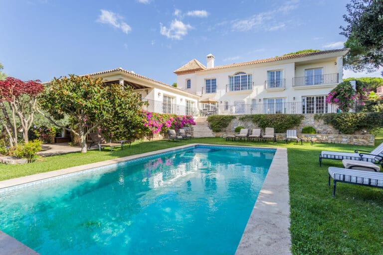 Villa Nikki Spain