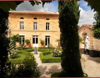 Villa Vignes De Castillon St Emilion France