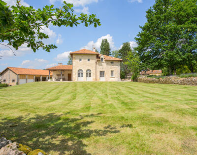Villa de Marineu France