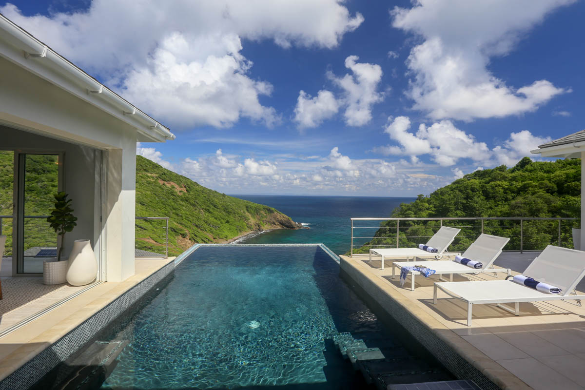 Luxury villas in Cas-en-Bas