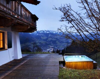 Five Top Chalets and Hotels in Kitzbuhel Luxury Skiing