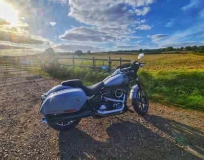 Harley Davidson Sportglide – The Best Of Both Worlds