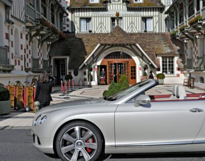 Lord and Lady Drive and Dine in Deauville