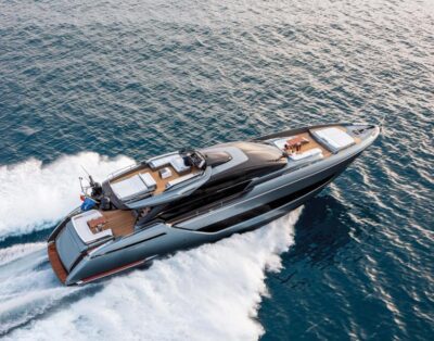 New Riva 88 Folgore Sport-fly Yacht