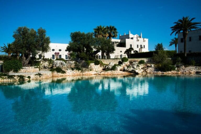 Trulli Enchanting In Puglia