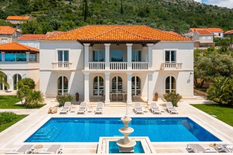 Rent La Villa Magistrala In Trsteno-Croatia