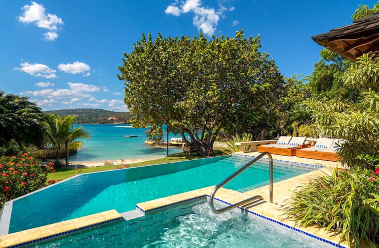 Rent Amanoka on the Beach Jamaica
