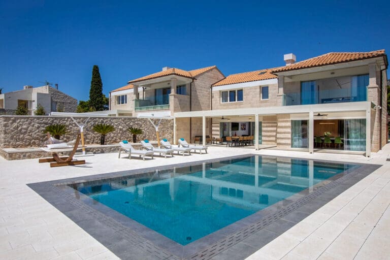 Rent Villa Foreo Croatia