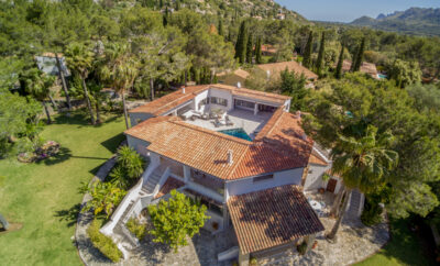 Rent Villa Quernica Spain