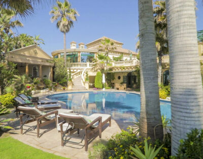 Rent Villa Sina Spain